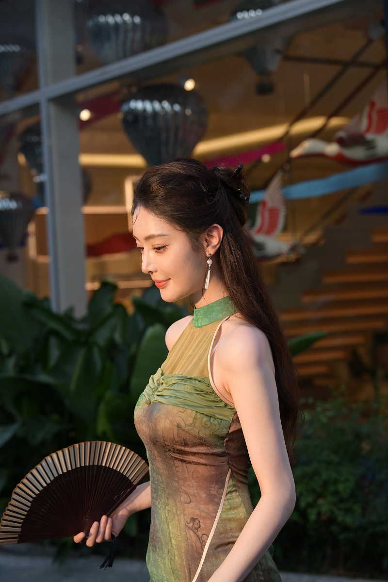 图片[3]-【街拍】魅力旗袍女神 - 美女海-美女海